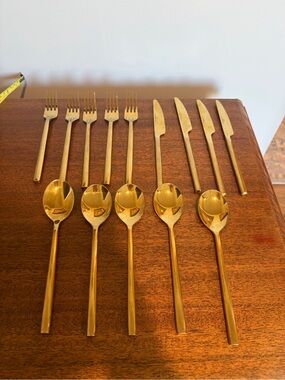 Vikko Dine Sutherland Brushed Gold Flatware Set | 18/10 Stainless Steel | 14 Pcs
